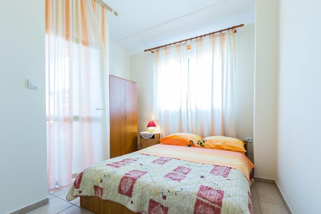 Apartments Angelina Sukošan Buitenkant foto